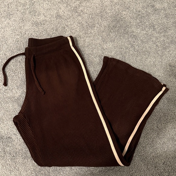 DONNI Thermal Stripe Crop Pants - Picture 3 of 6